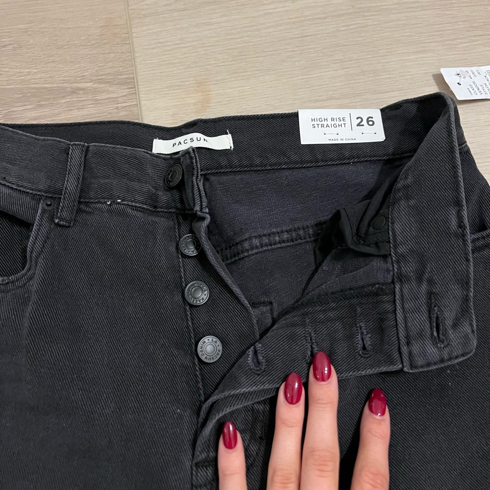 NWT Highwasted Jean